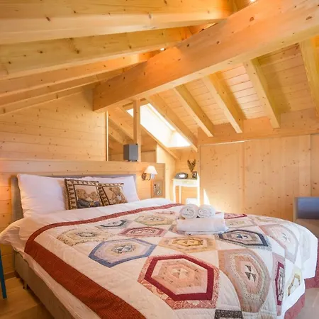 샬레 Chalet Meleze 라 초우마츠