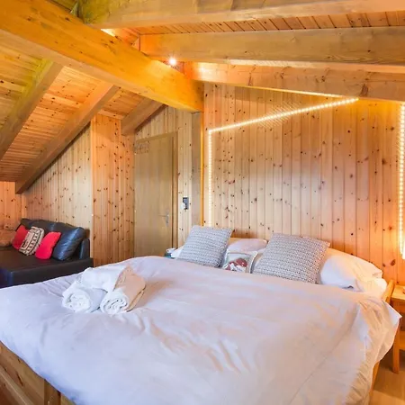 Chalet Meleze 샬레 *